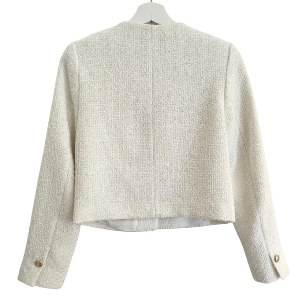 BNWOT Elegant H&M Cream and White Tweed Jacket with Gold Buttons Textured-Weave - Picture 9 of 13